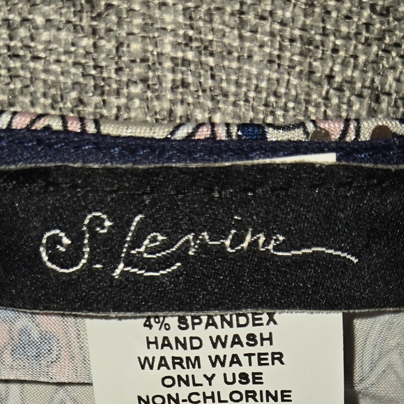 💝Blue and Pink Patern Silver Sequin Blouse by S. Levine - Picture 3 of 7